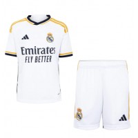Fotballdrakt Barn Real Madrid Hjemmedraktsett 2023-24 Kortermet (+ Korte bukser)